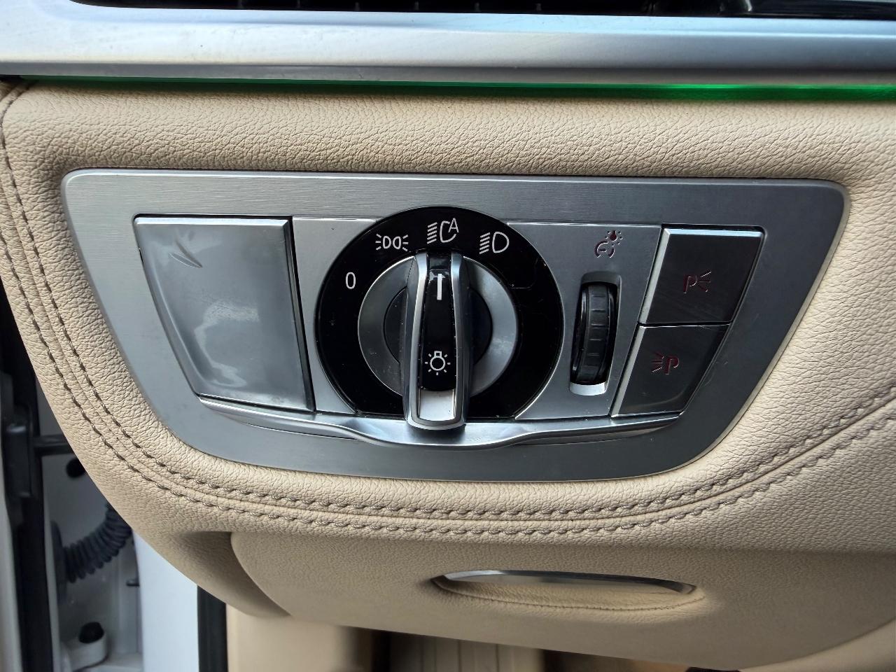 BMW 7-Series 740i 2019