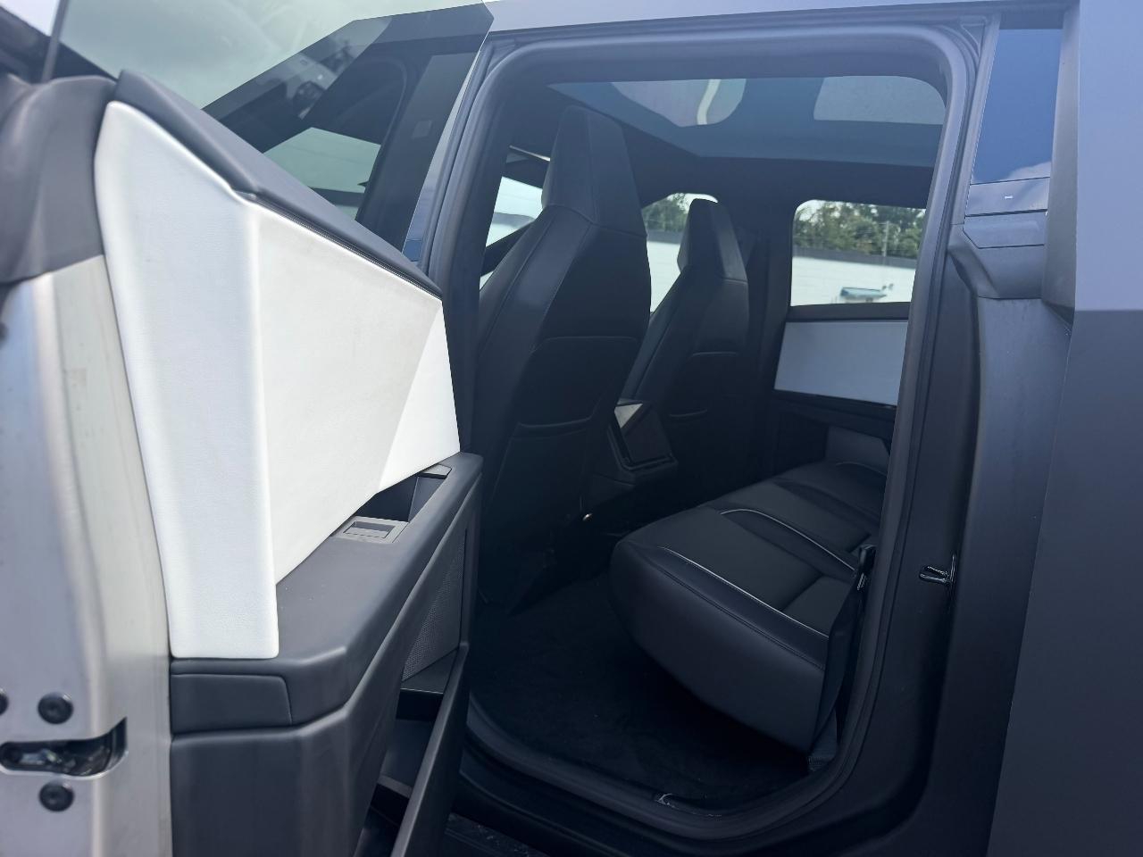 Tesla Cybertruck Base 2024