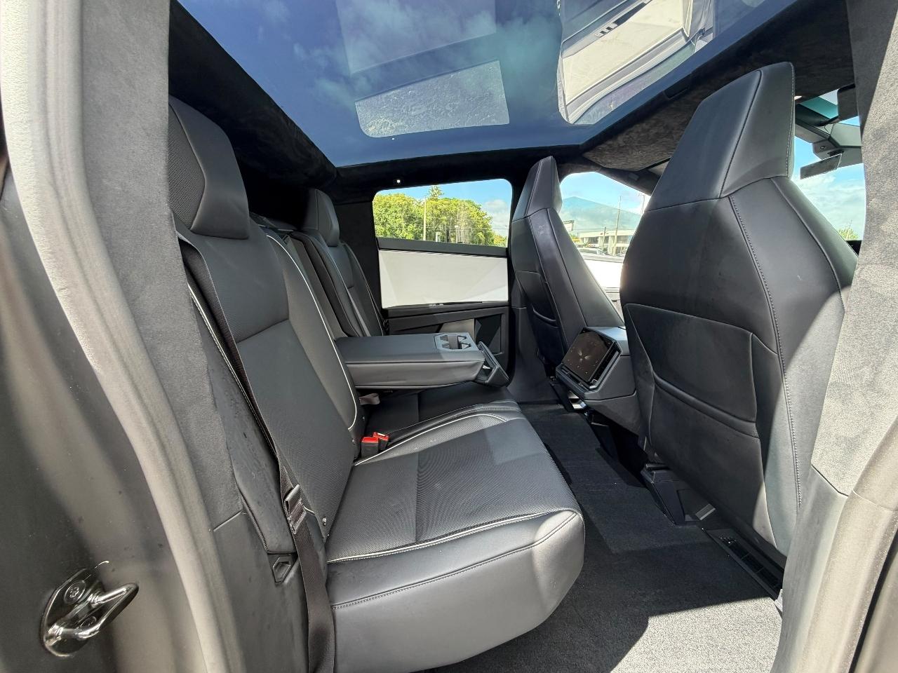 Tesla Cybertruck Base 2024