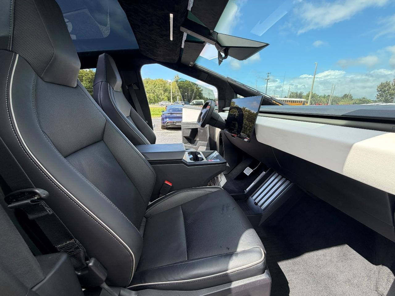 Tesla Cybertruck Base 2024