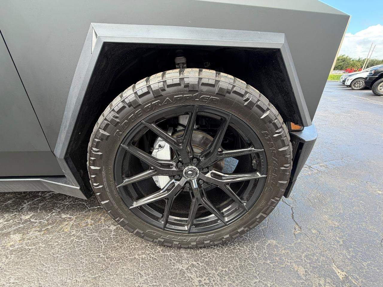 Tesla Cybertruck Base 2024