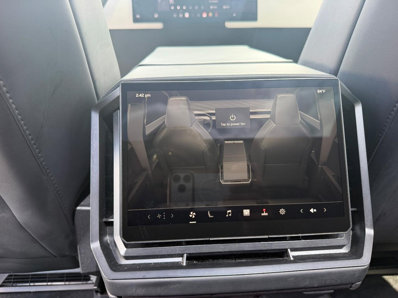 Tesla Cybertruck Base 2024