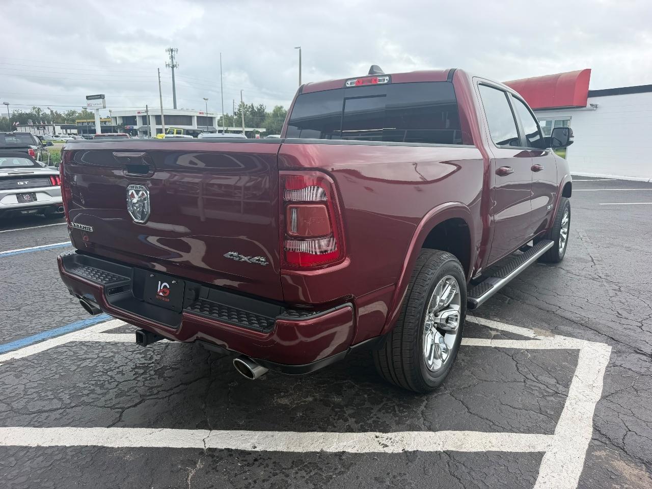 RAM 1500 Laramie Crew Cab SWB 4WD 2019
