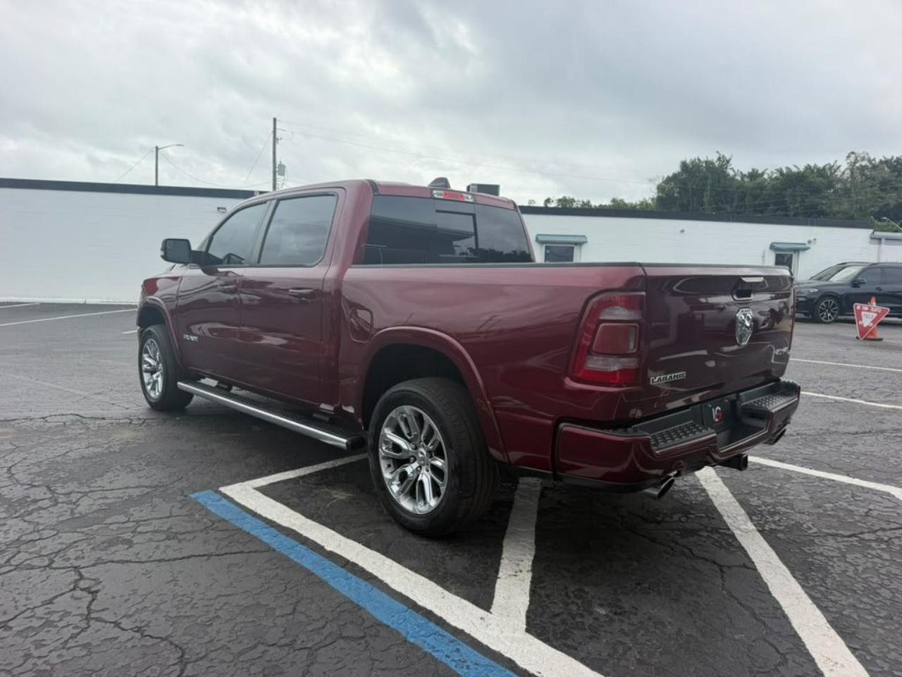 RAM 1500 Laramie Crew Cab SWB 4WD 2019