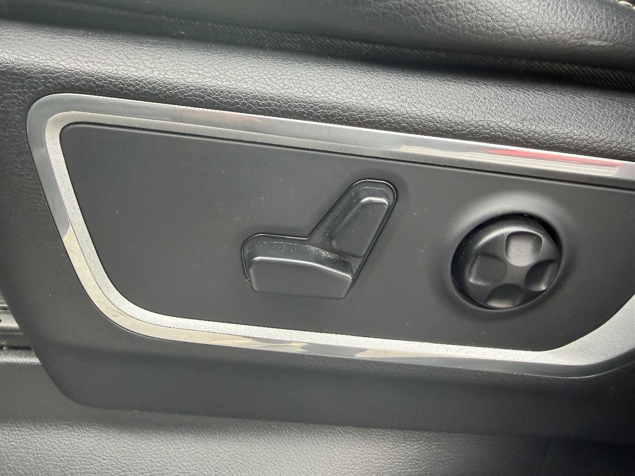 RAM 1500 Laramie Crew Cab SWB 4WD 2019