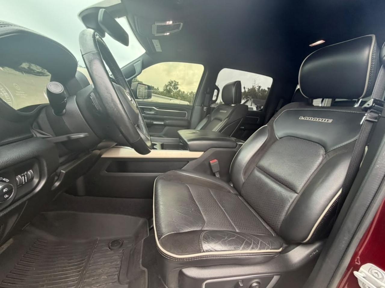 RAM 1500 Laramie Crew Cab SWB 4WD 2019
