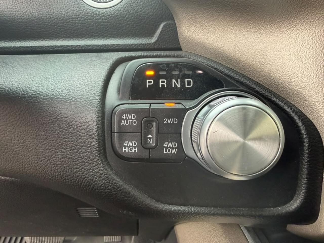 RAM 1500 Laramie Crew Cab SWB 4WD 2019