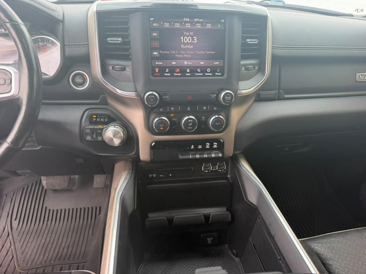 RAM 1500 Laramie Crew Cab SWB 4WD 2019