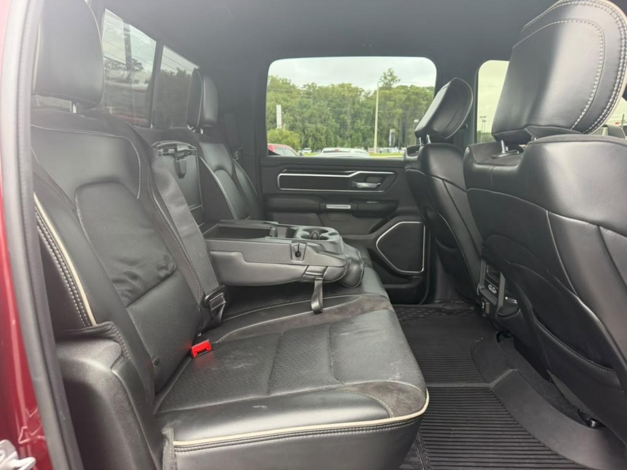 RAM 1500 Laramie Crew Cab SWB 4WD 2019