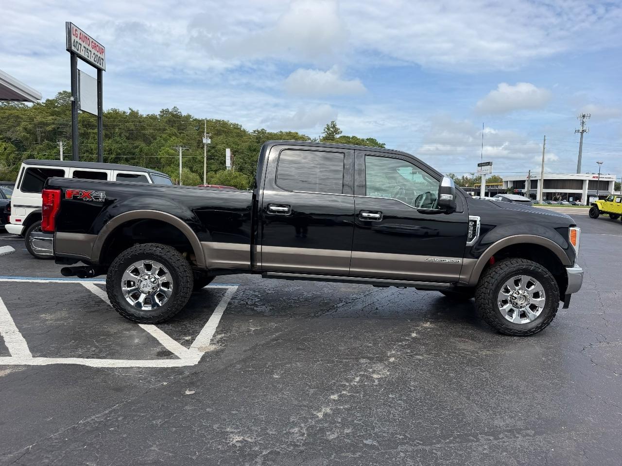 Ford F-350 SD King Ranch Crew Cab 4WD 2017