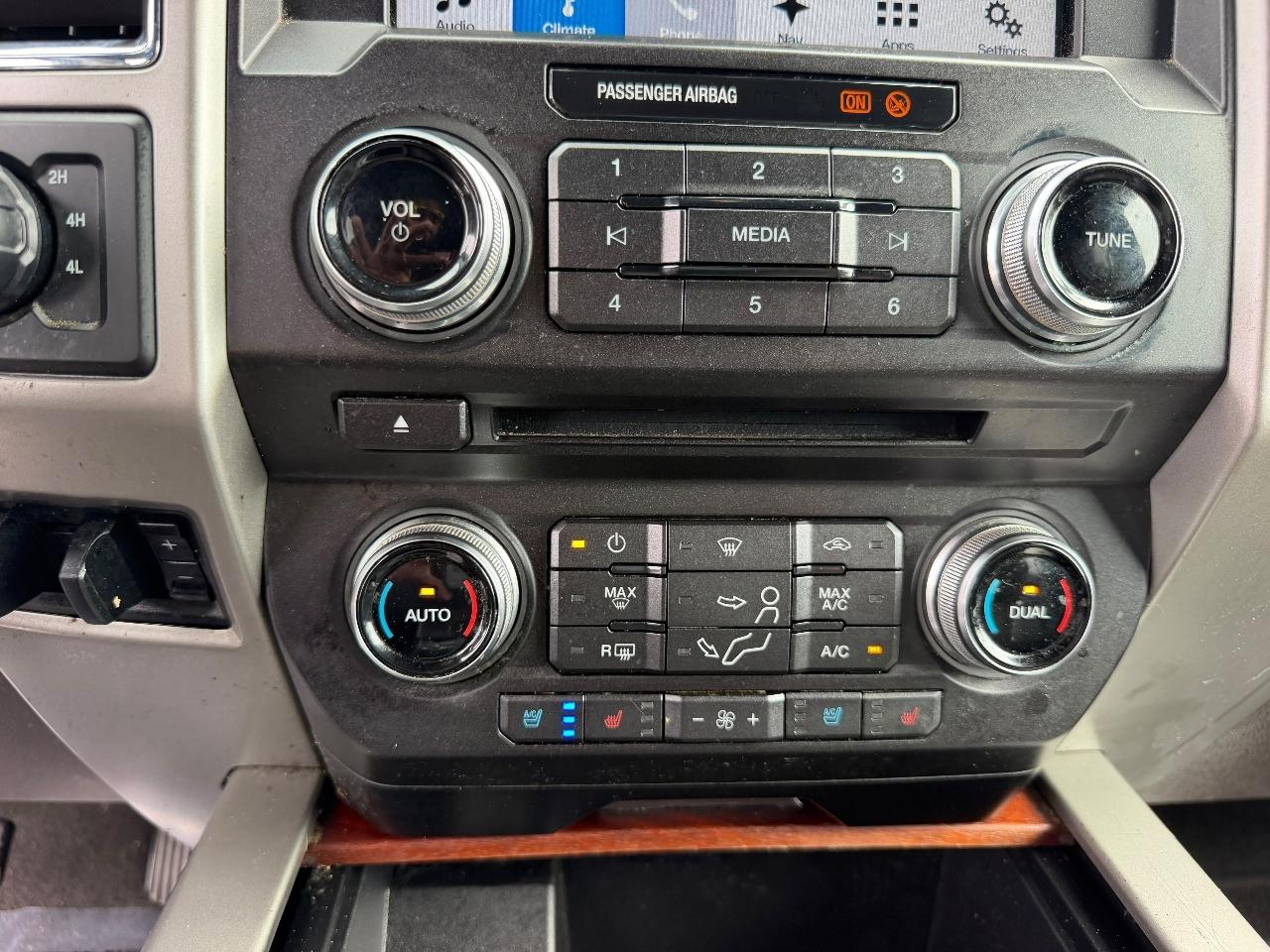 Ford F-350 SD King Ranch Crew Cab 4WD 2017