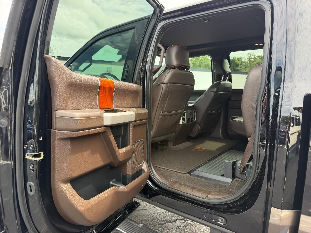 Ford F-350 SD King Ranch Crew Cab 4WD 2017