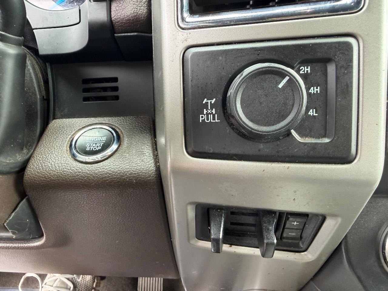 Ford F-350 SD King Ranch Crew Cab 4WD 2017