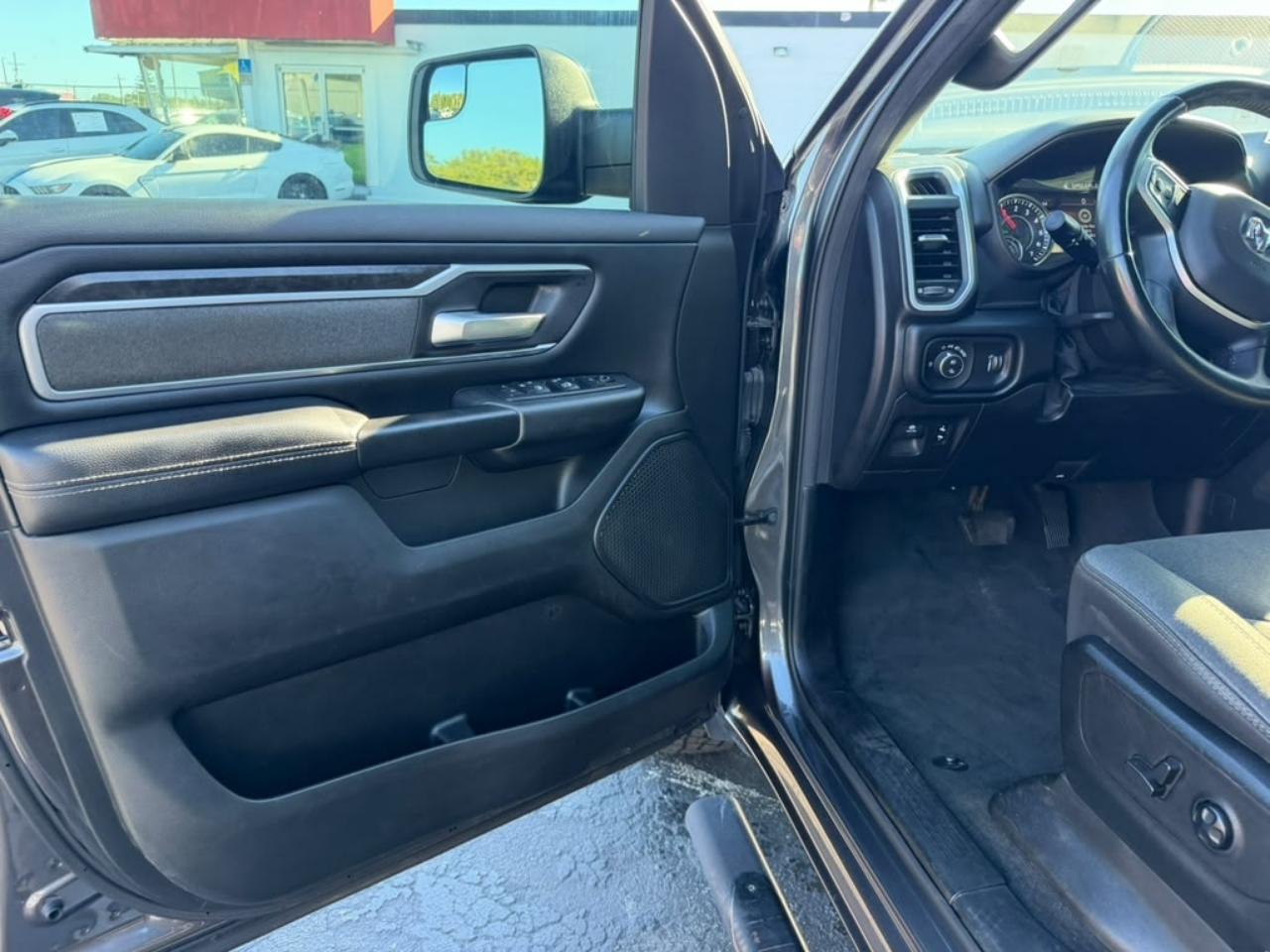 RAM 1500 Big Horn Crew Cab SWB 2WD 2021