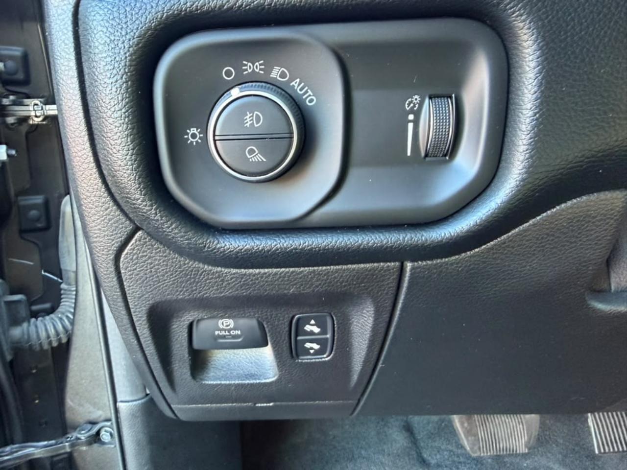RAM 1500 Big Horn Crew Cab SWB 2WD 2021