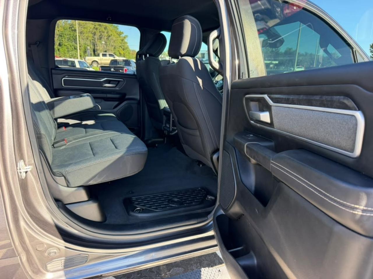 RAM 1500 Big Horn Crew Cab SWB 2WD 2021