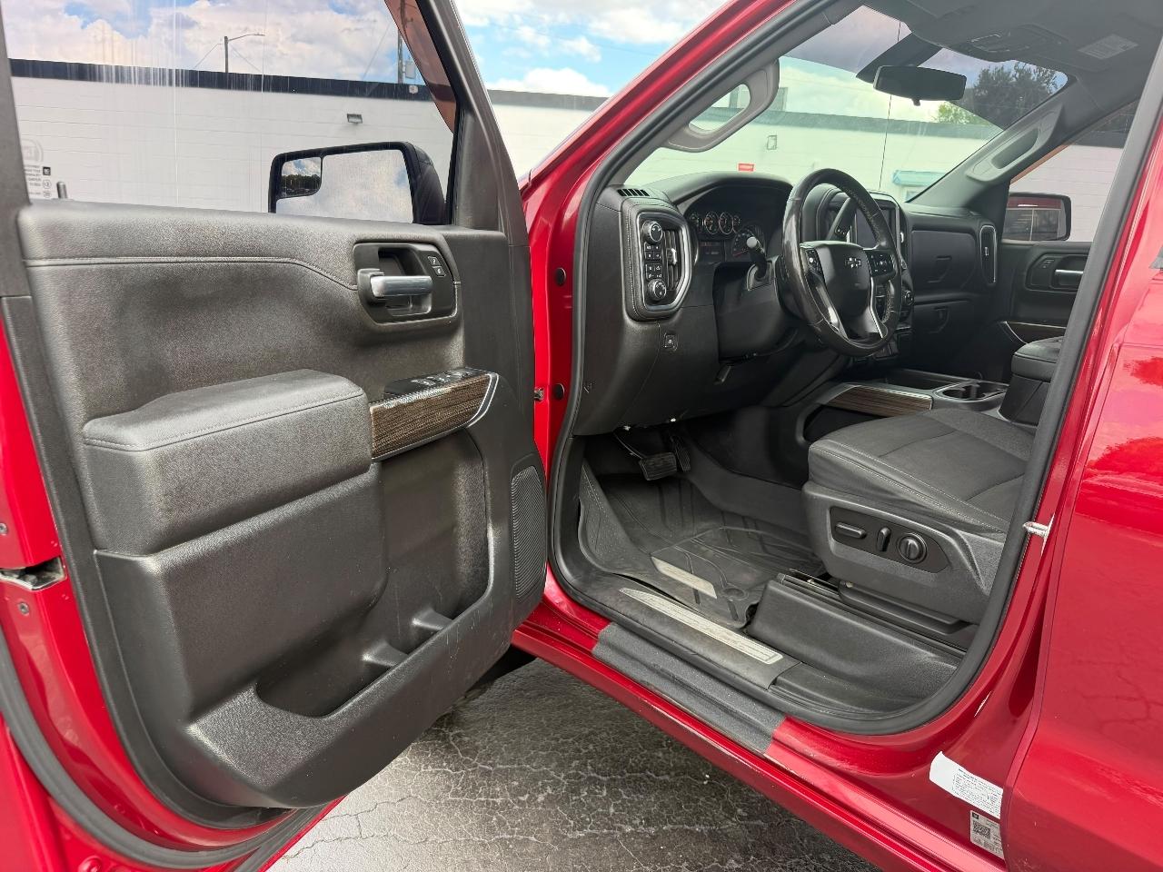 Chevrolet Silverado 1500 RST Crew Cab 4WD 2019