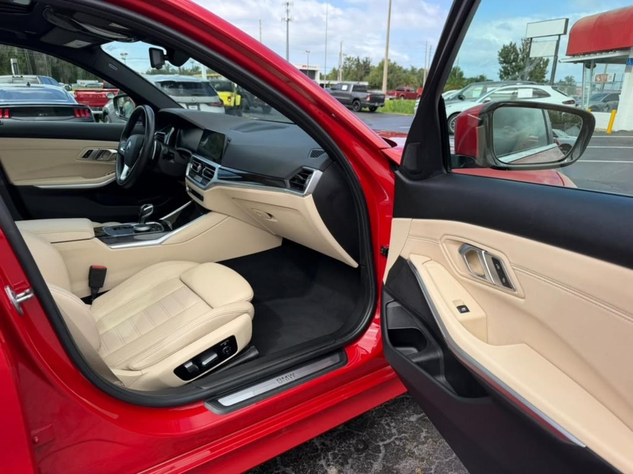 BMW 3-Series 330i 2021