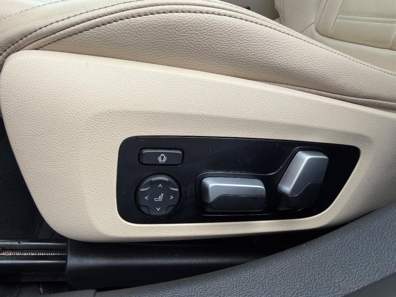 BMW 3-Series 330i 2021