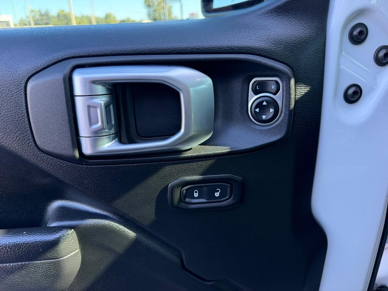 Jeep Wrangler Unlimited Sport 2023