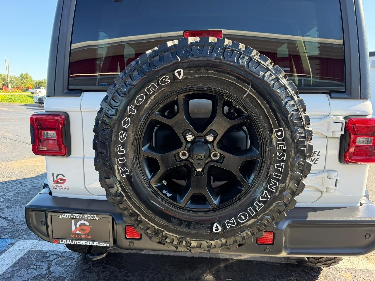 Jeep Wrangler Unlimited Sport 2023