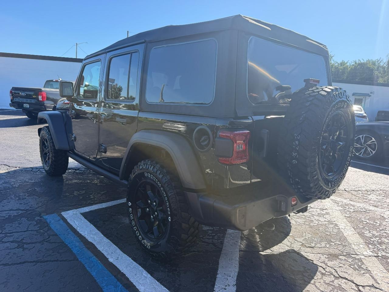 Jeep Wrangler Unlimited Willys Sport 2023