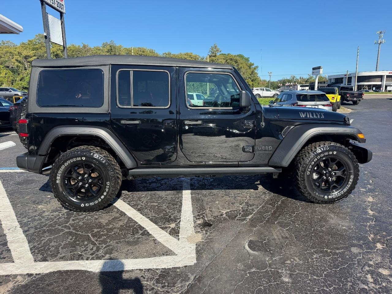 Jeep Wrangler Unlimited Willys Sport 2023