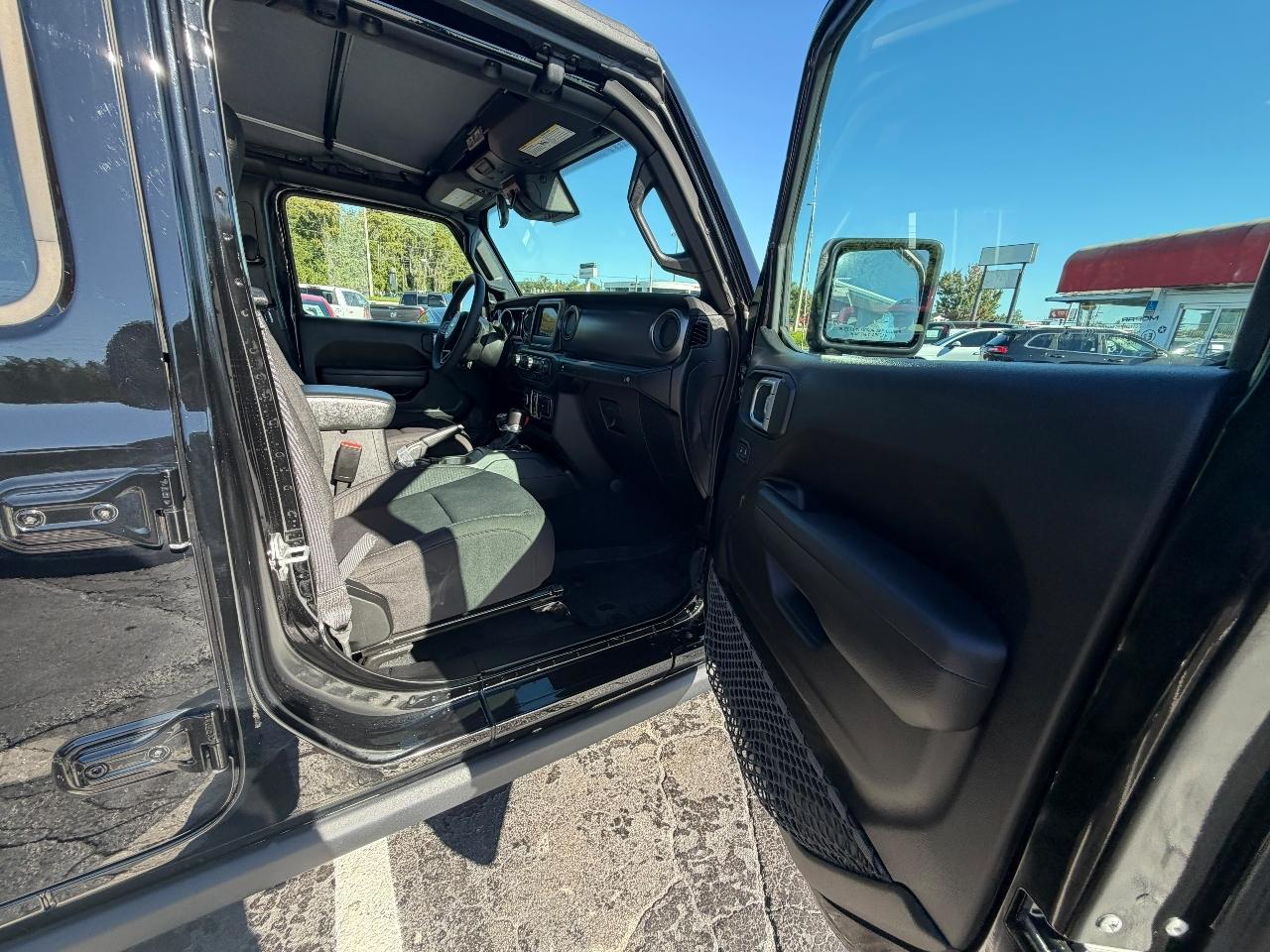 Jeep Wrangler Unlimited Willys Sport 2023