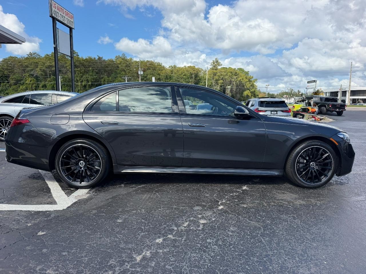 Mercedes-Benz S-Class S500 4MATIC 2023