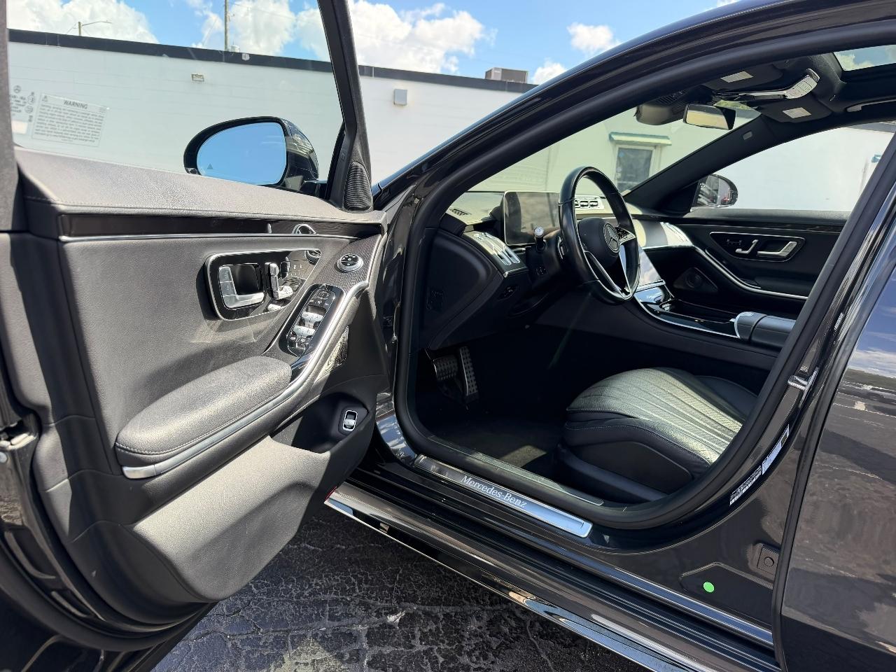Mercedes-Benz S-Class S500 4MATIC 2023