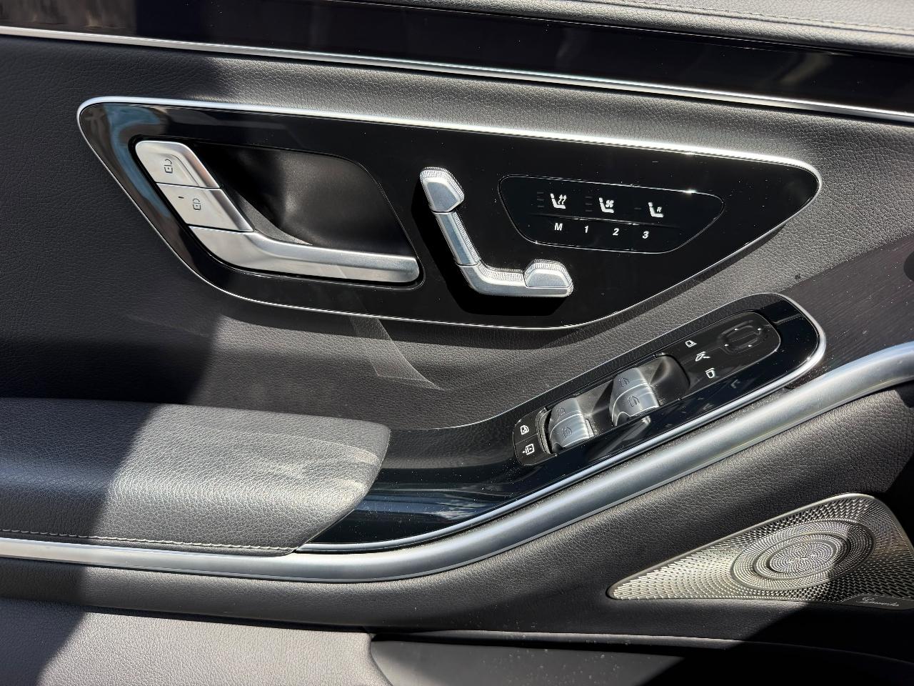 Mercedes-Benz S-Class S500 4MATIC 2023