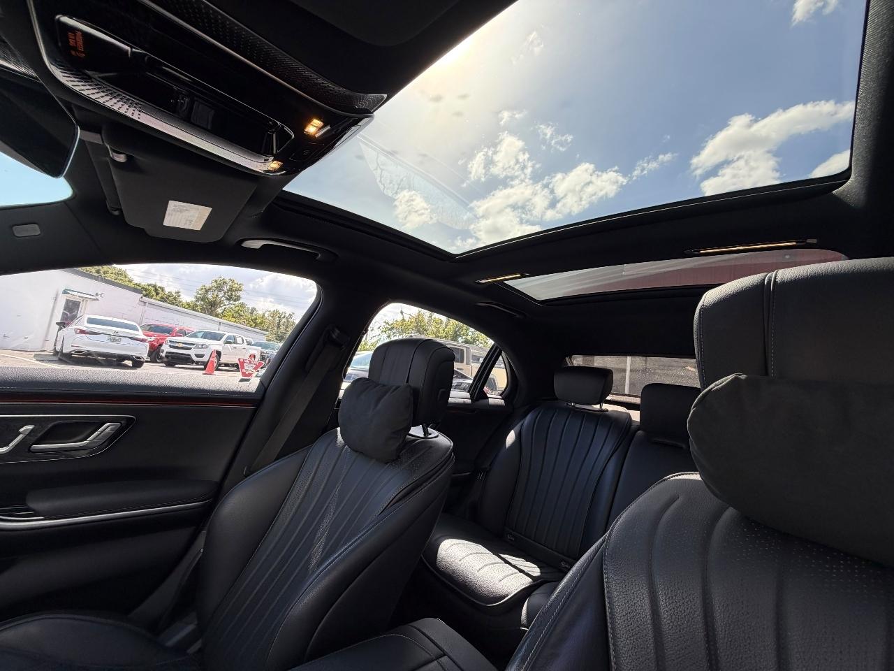 Mercedes-Benz S-Class S500 4MATIC 2023