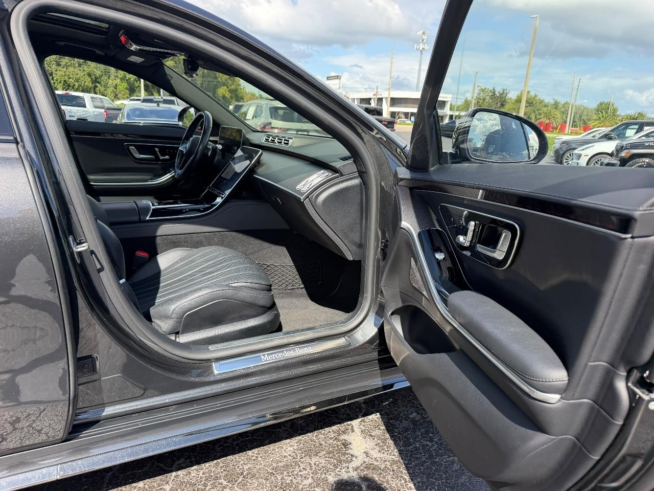 Mercedes-Benz S-Class S500 4MATIC 2023