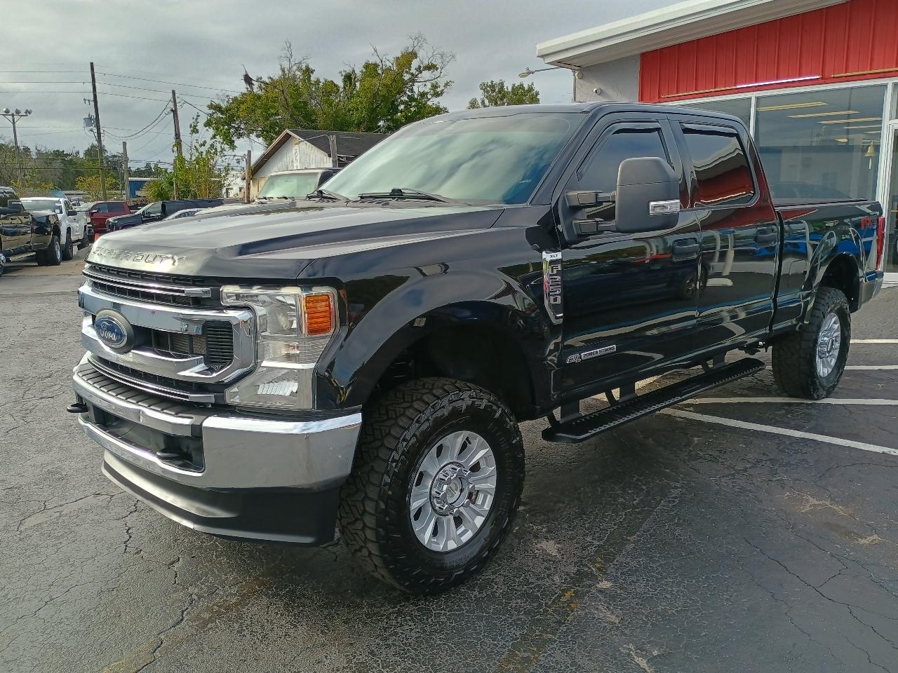 Ford F-250 SD XLT Crew Cab 4WD 2021