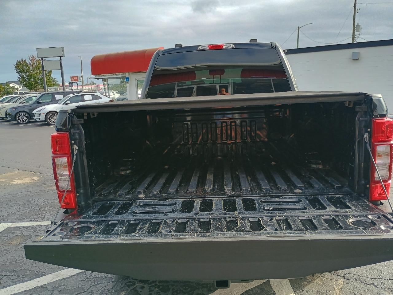 Ford F-250 SD XLT Crew Cab 4WD 2021