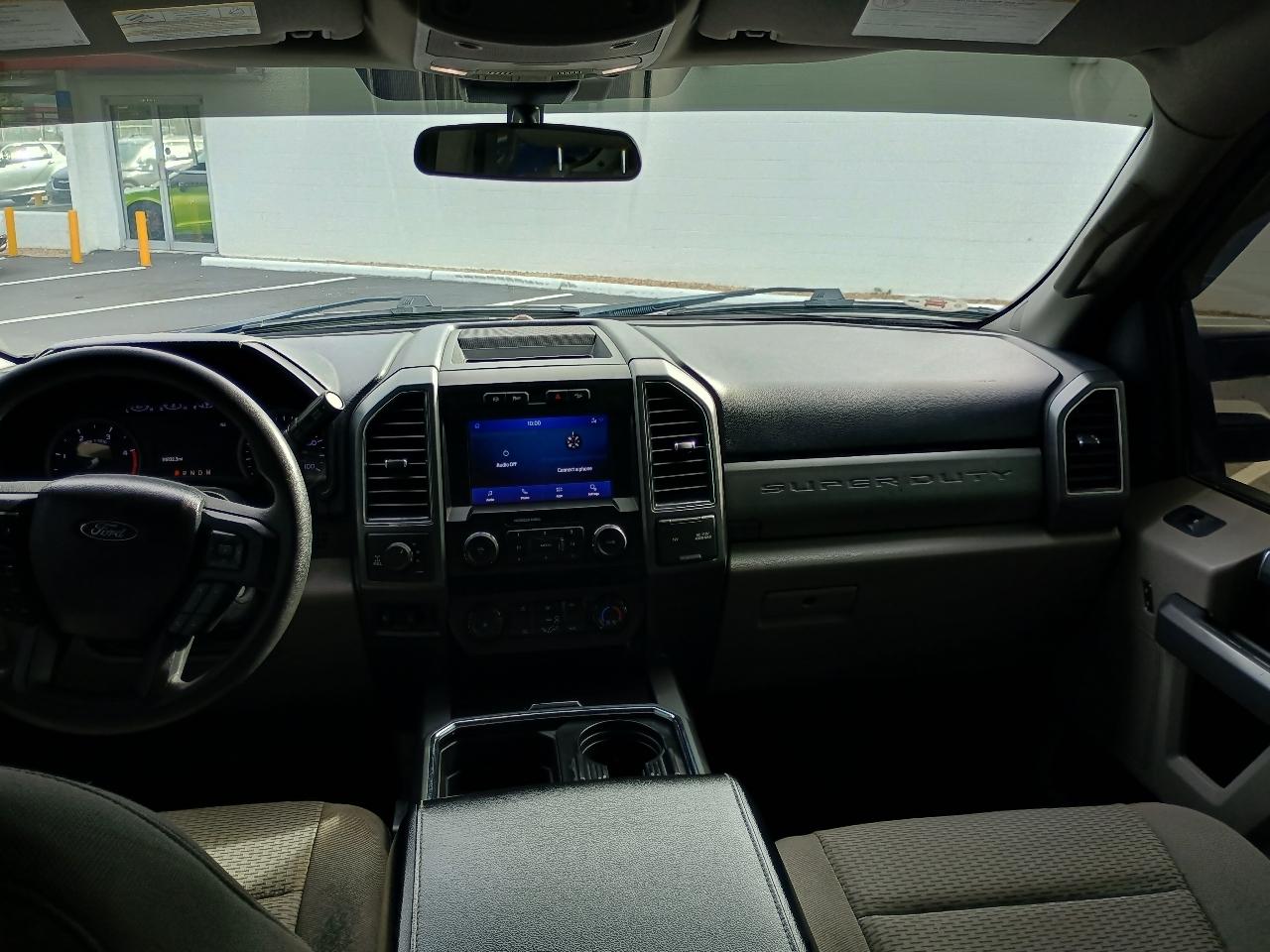Ford F-250 SD XLT Crew Cab 4WD 2021