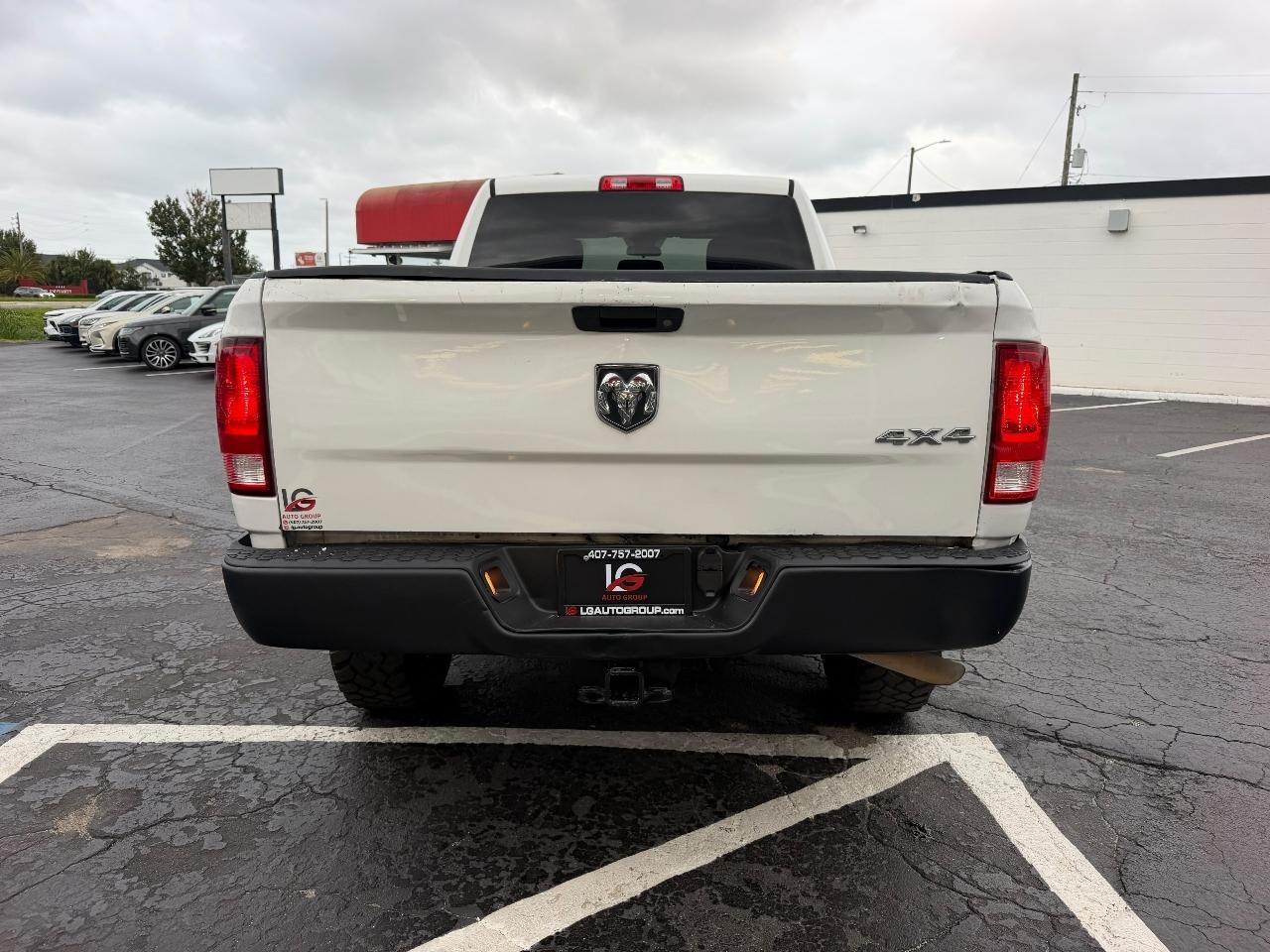RAM 2500 Tradesman Crew Cab SWB 4WD 2017