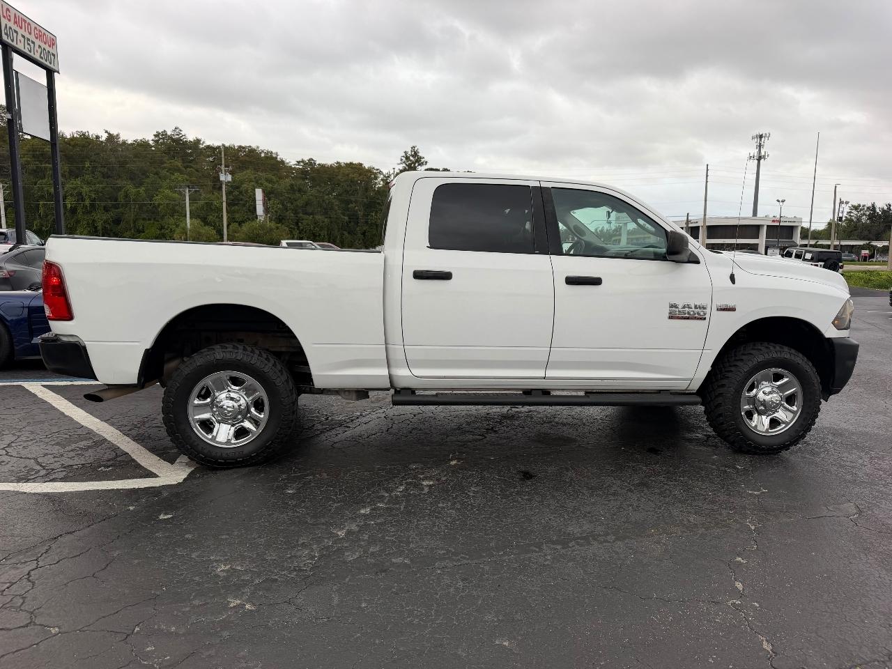 RAM 2500 Tradesman Crew Cab SWB 4WD 2017
