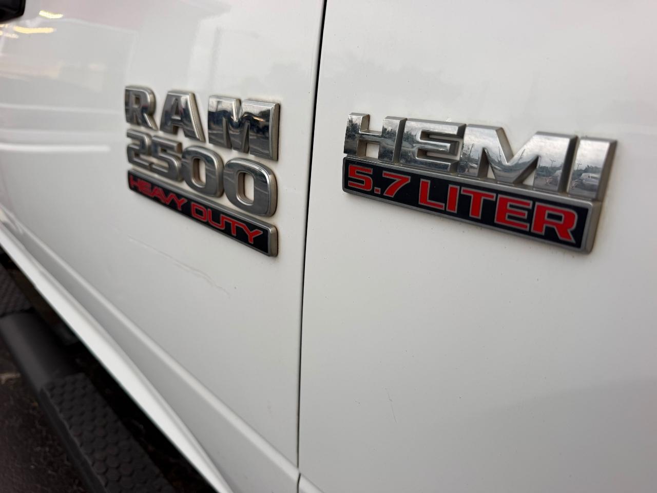 RAM 2500 Tradesman Crew Cab SWB 4WD 2017