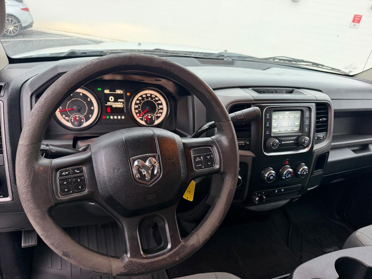 RAM 2500 Tradesman Crew Cab SWB 4WD 2017