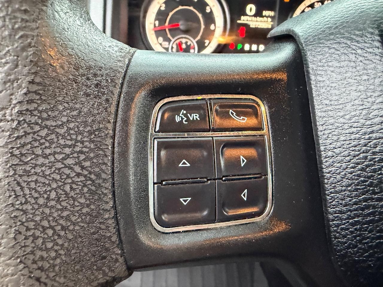 RAM 2500 Tradesman Crew Cab SWB 4WD 2017