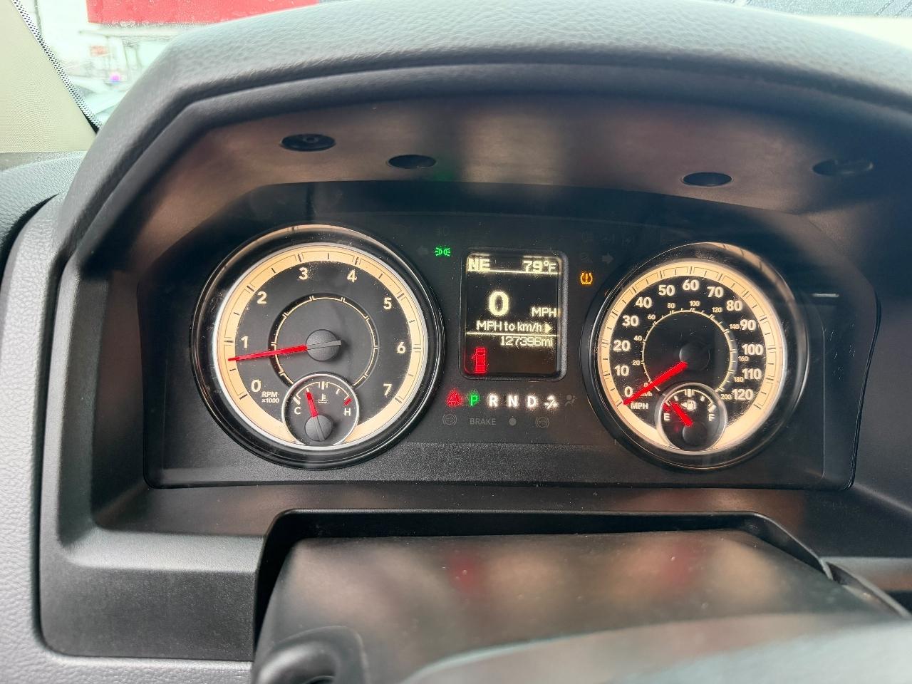 RAM 2500 Tradesman Crew Cab SWB 4WD 2017