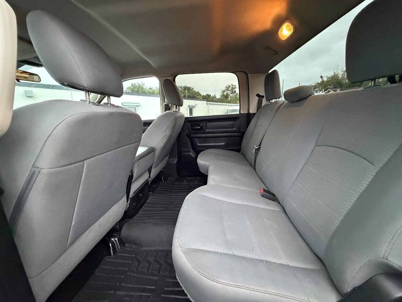RAM 2500 Tradesman Crew Cab SWB 4WD 2017