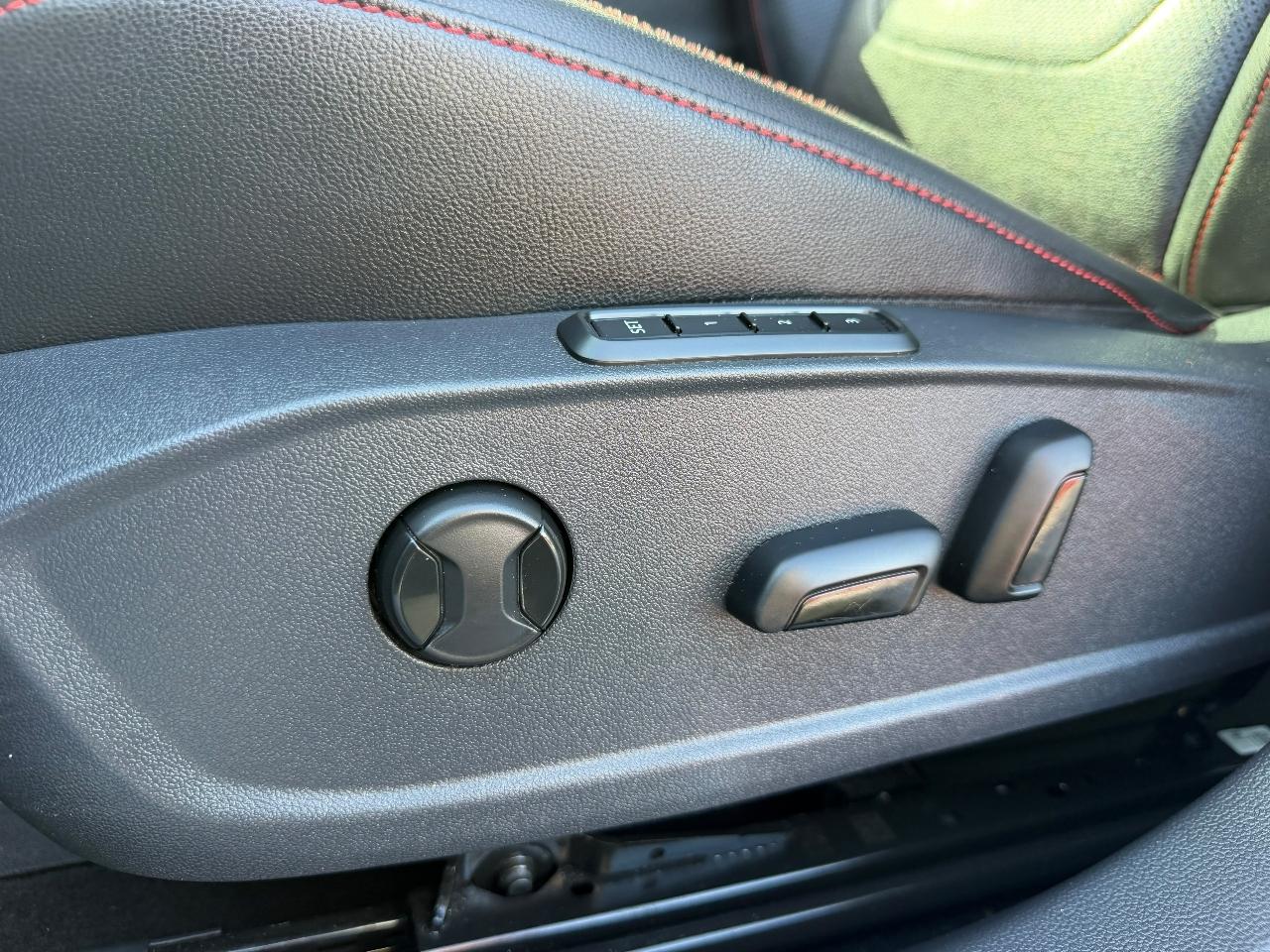 Volkswagen Jetta GLI Autobahn 6M 2023