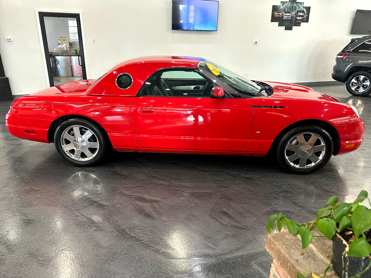 2002 Ford Thunderbird Premium photo 4