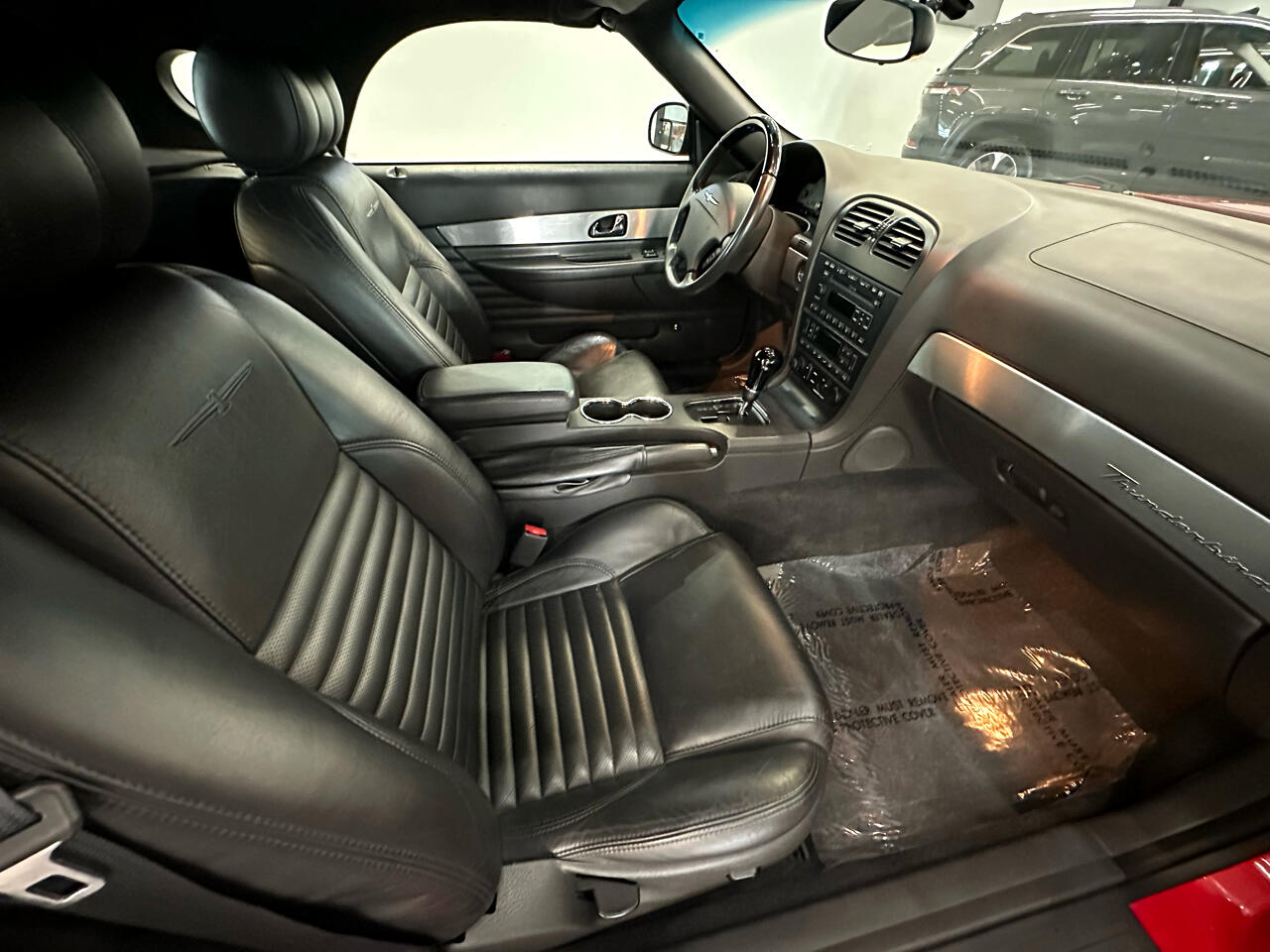 2002 Ford Thunderbird Premium photo 11