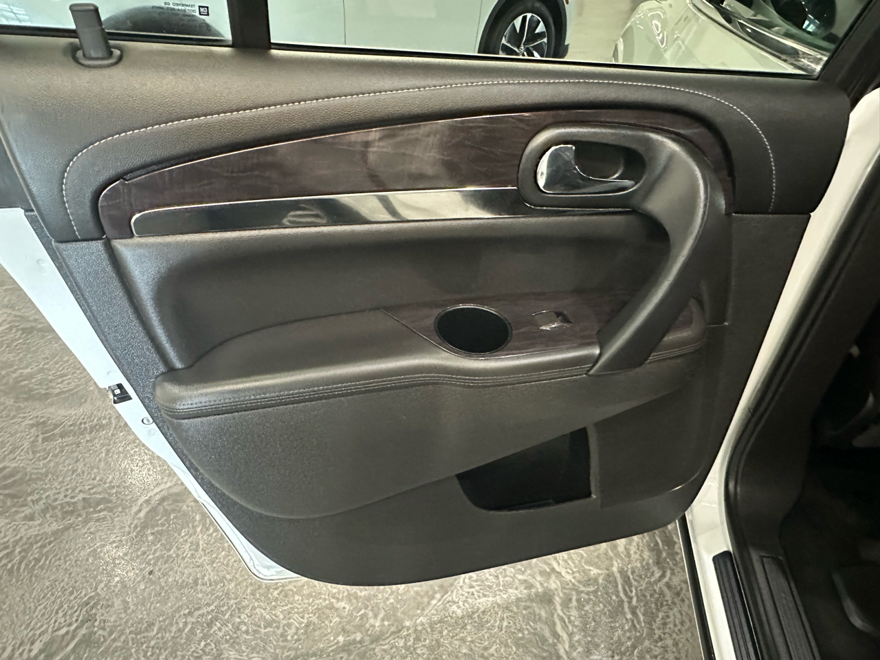 2017 Buick Enclave Leather photo 10