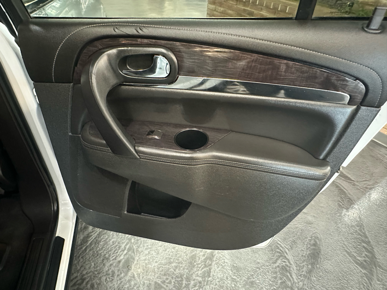 2017 Buick Enclave Leather photo 11