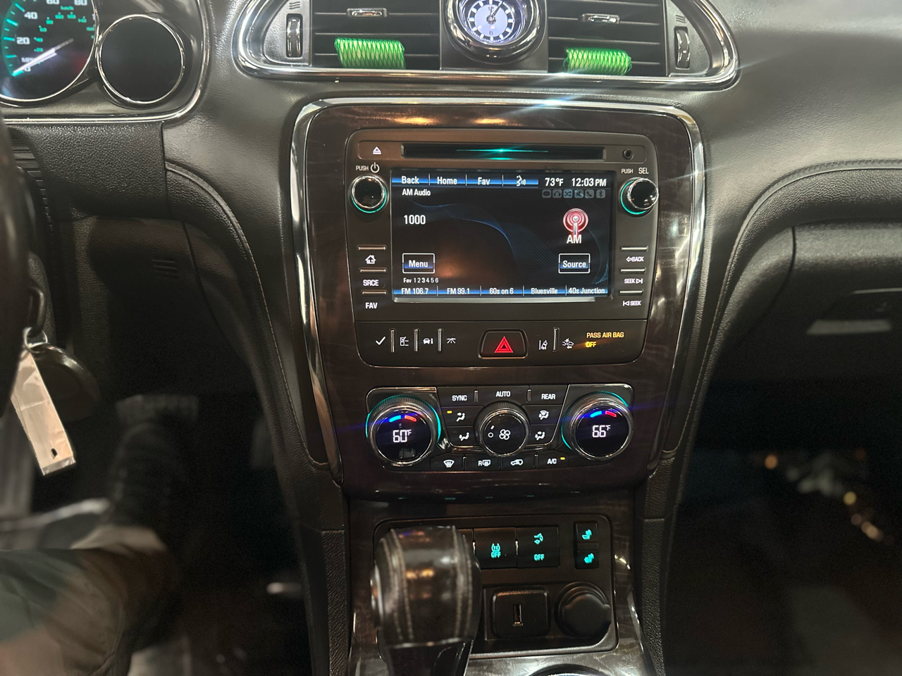2017 Buick Enclave Leather photo 18