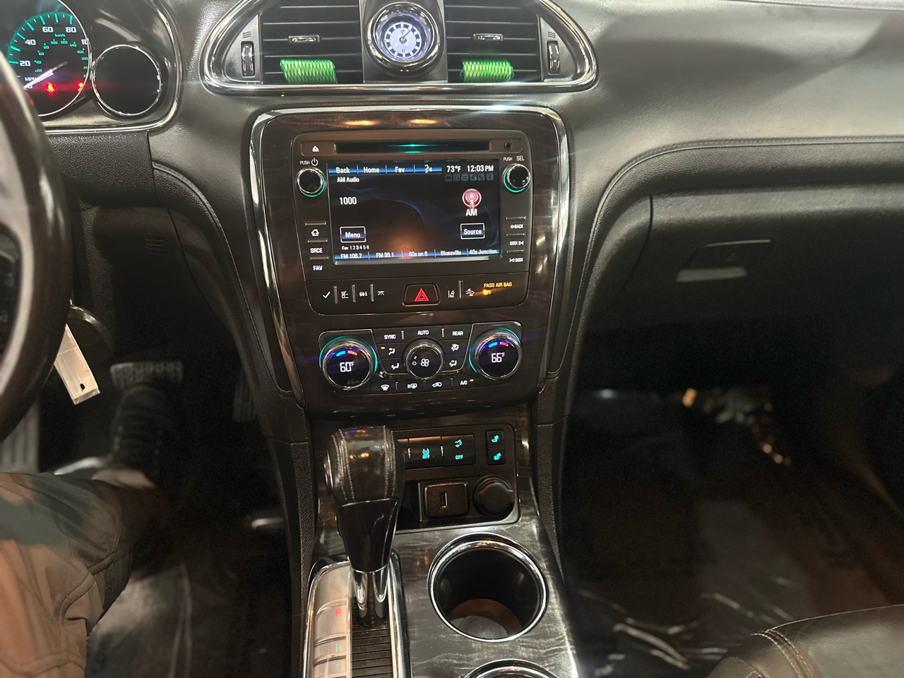 2017 Buick Enclave Leather photo 19